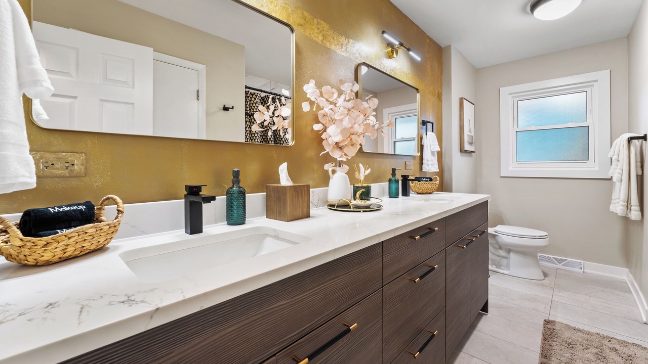 Photo of Bathroom in Waukegan