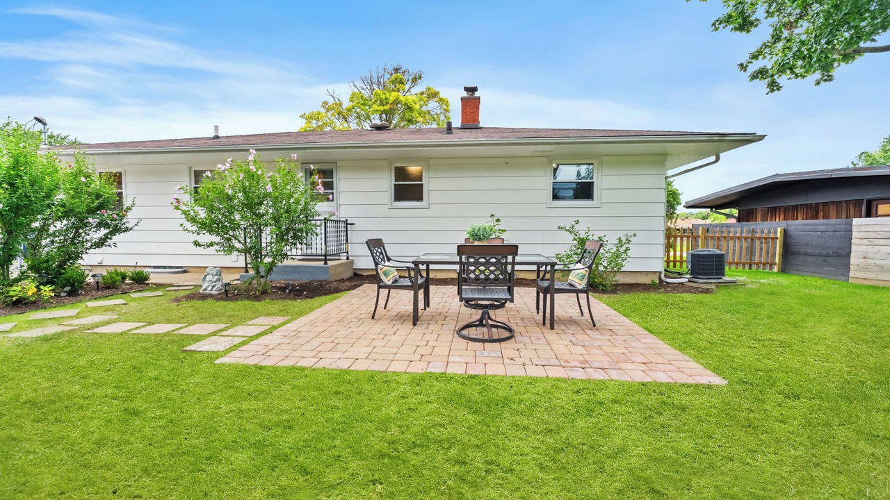 Photo of Outdoor in Waukegan