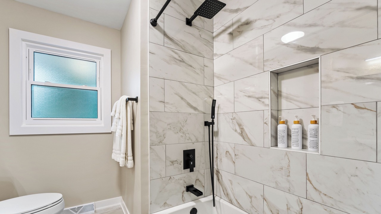 Photo of Bathroom in Waukegan