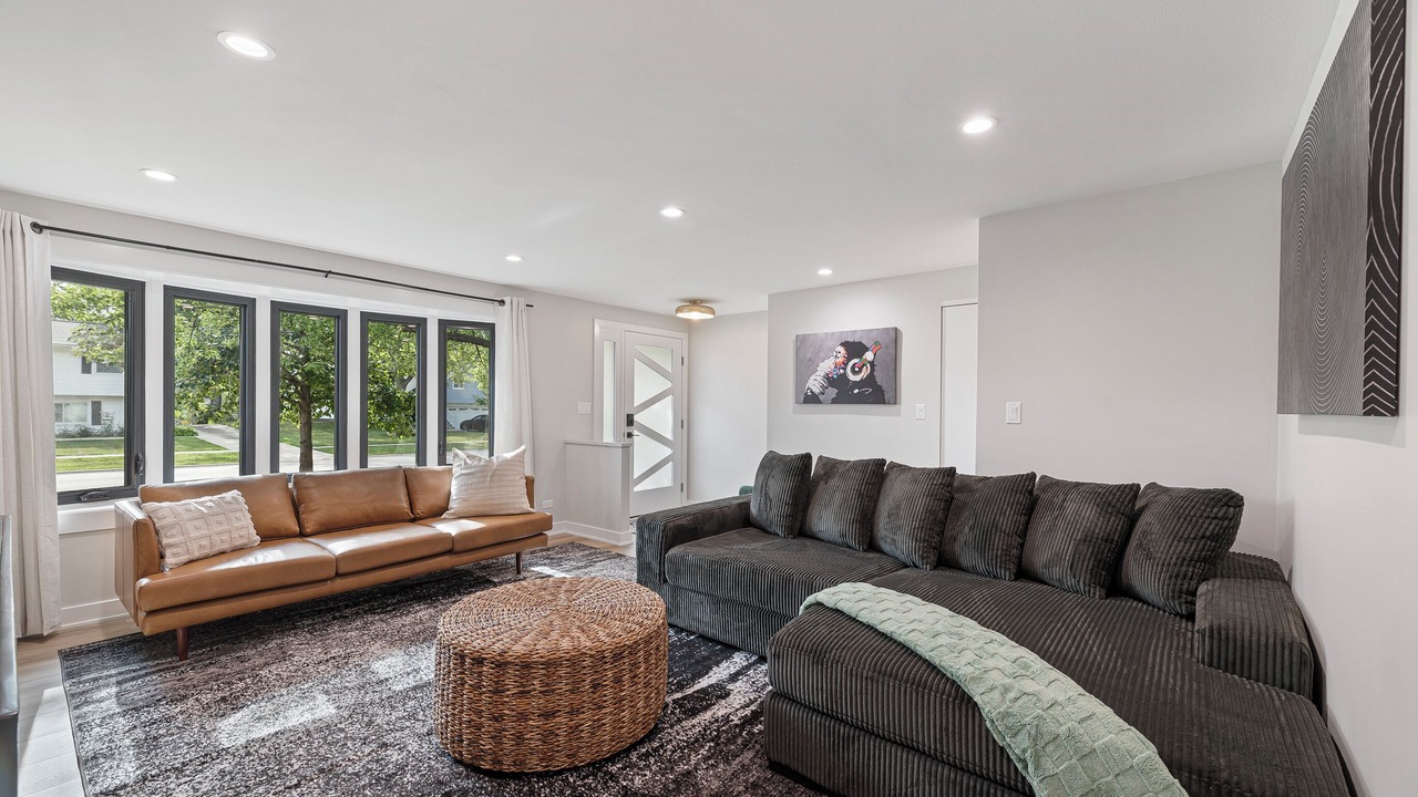 Photo of Livingroom in Schaumburg