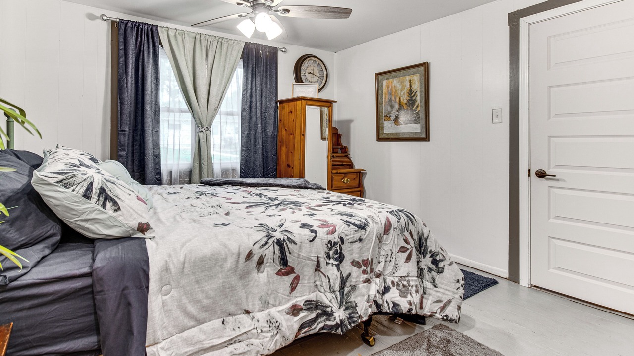 Photo of Bedroom in Hillsboro