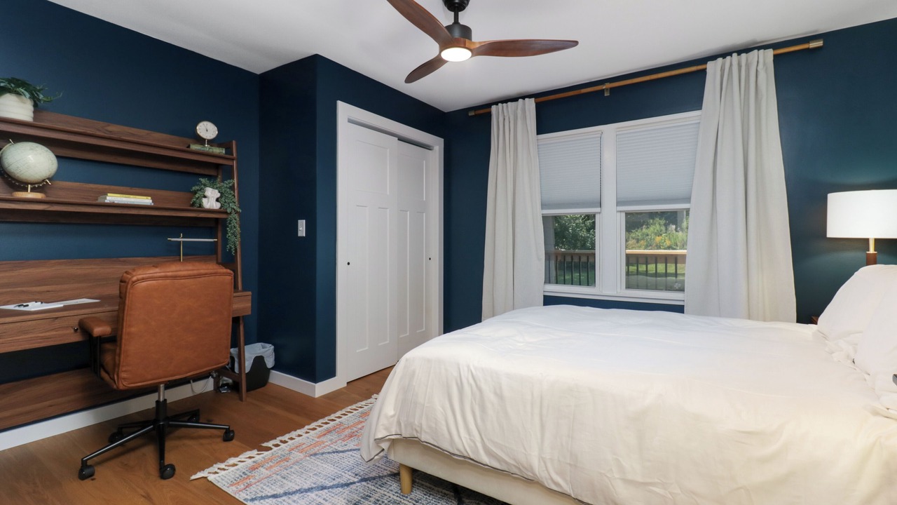 Photo of Bedroom in Normal