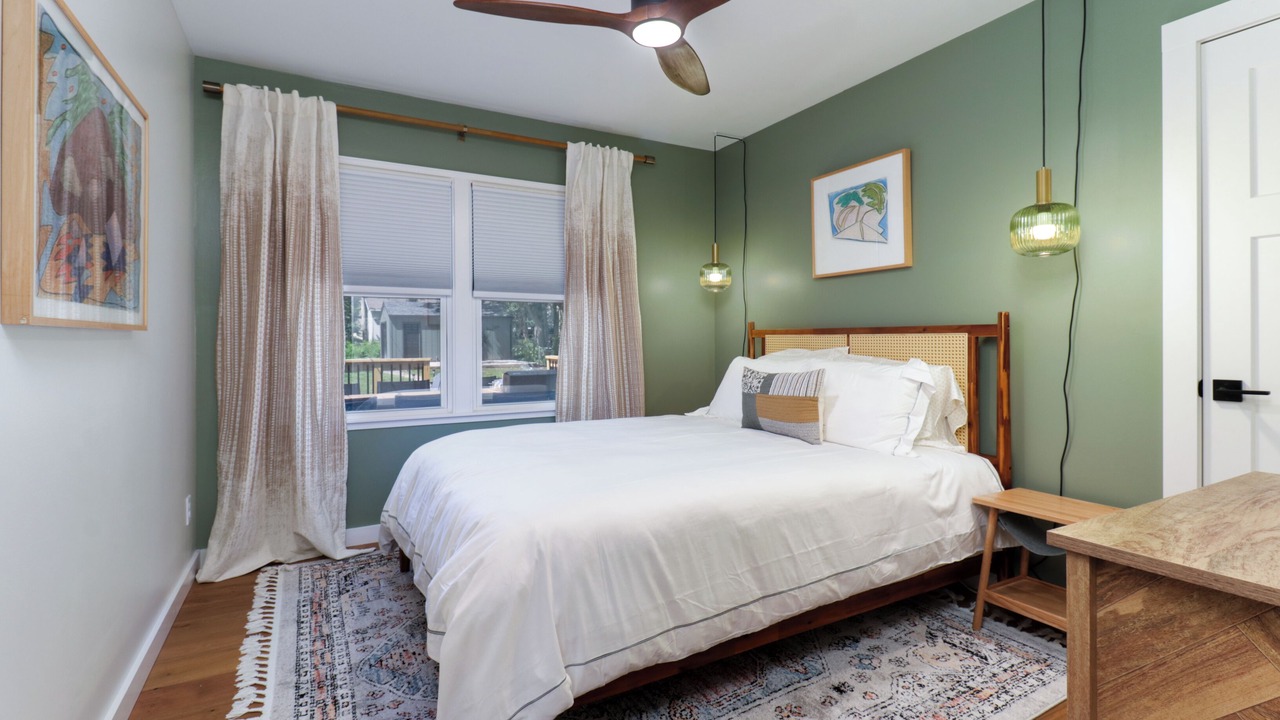 Photo of Bedroom in Normal
