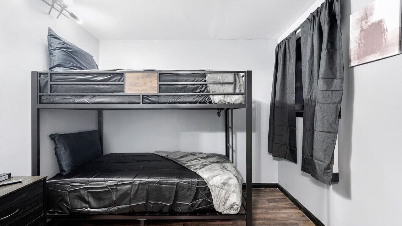 Photo of Bedroom in Little Village