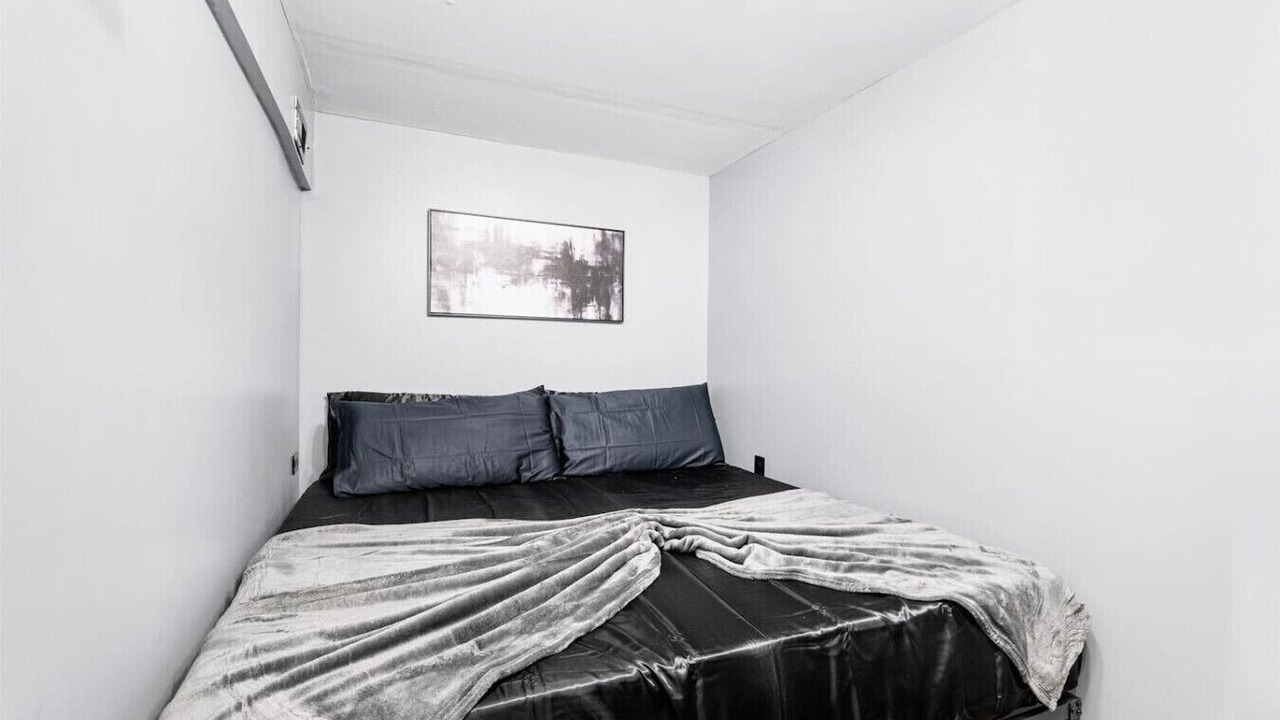 Photo of Bedroom in Little Village