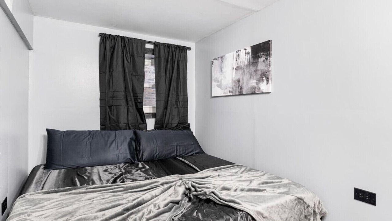 Photo of Bedroom in Little Village