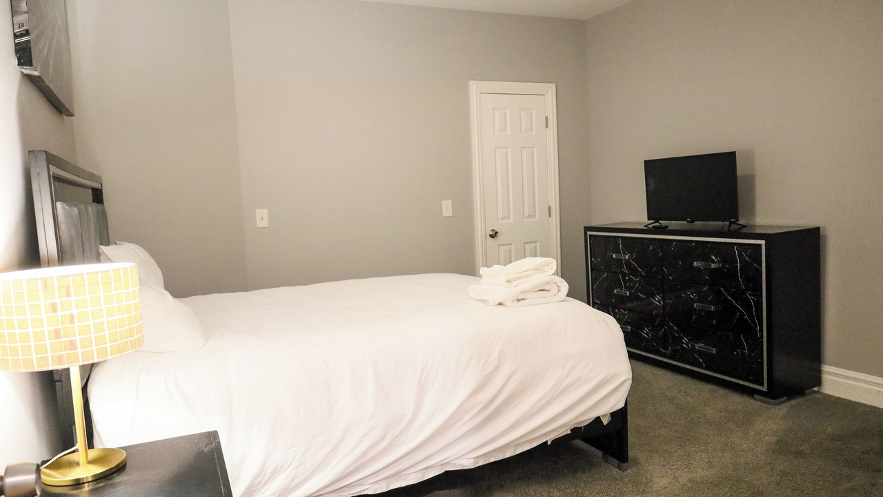 Photo of Bedroom in South Shore