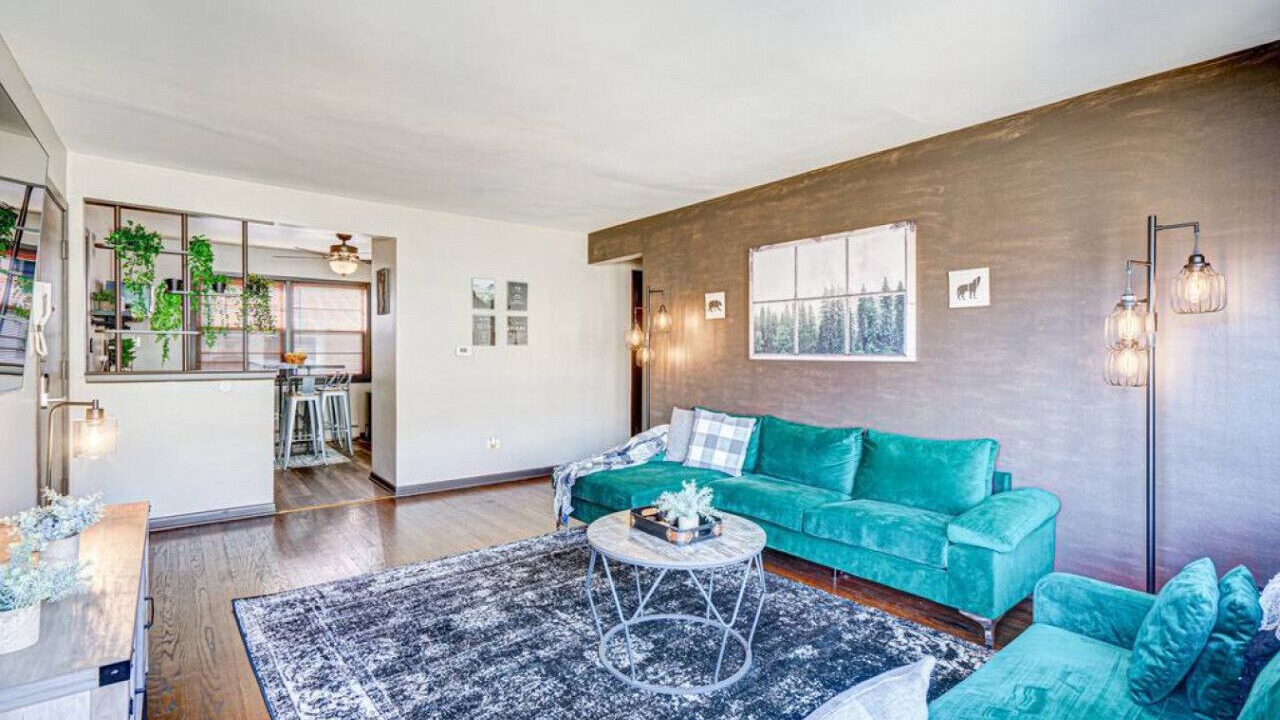 Photo of Livingroom in Elmwood Park