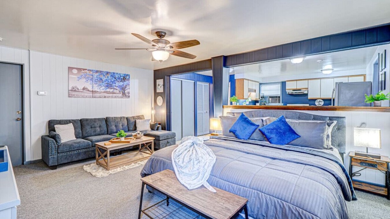 Photo of Bedroom in Elmwood Park