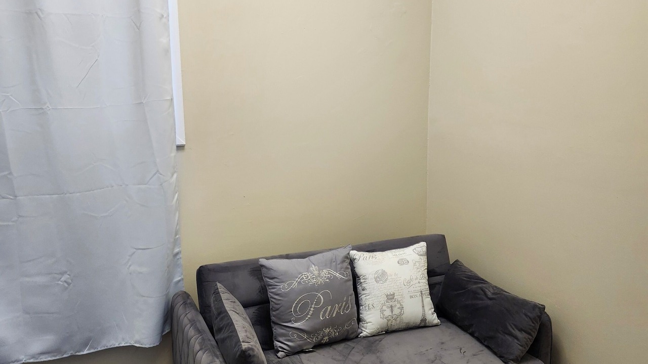 Photo of Livingroom in Greater Grand Crossing