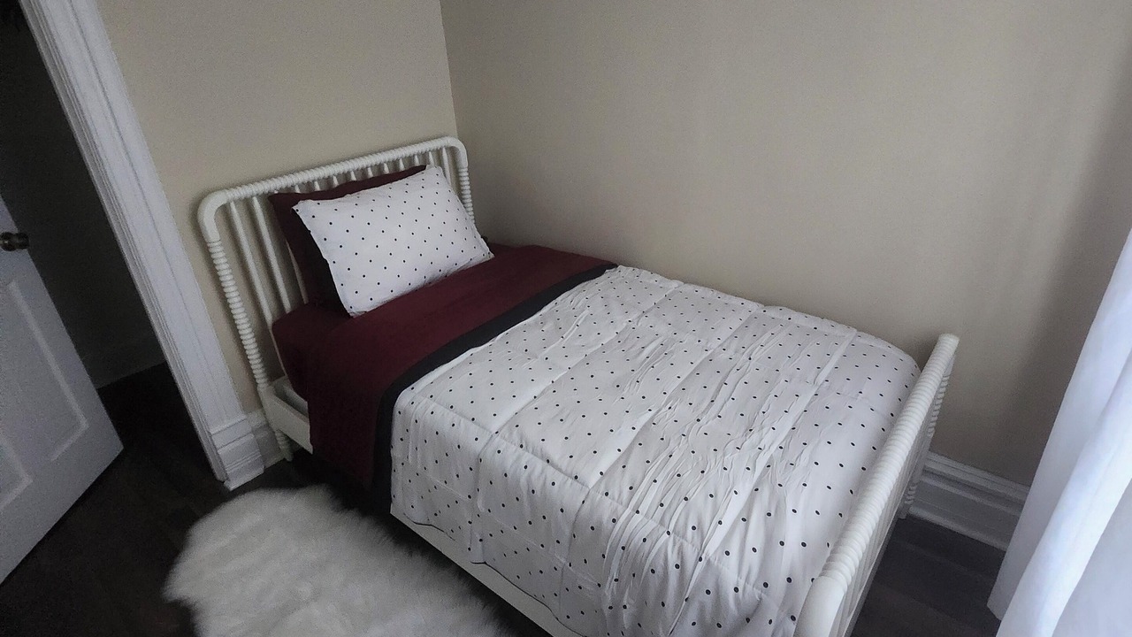 Photo of Bedroom in Greater Grand Crossing