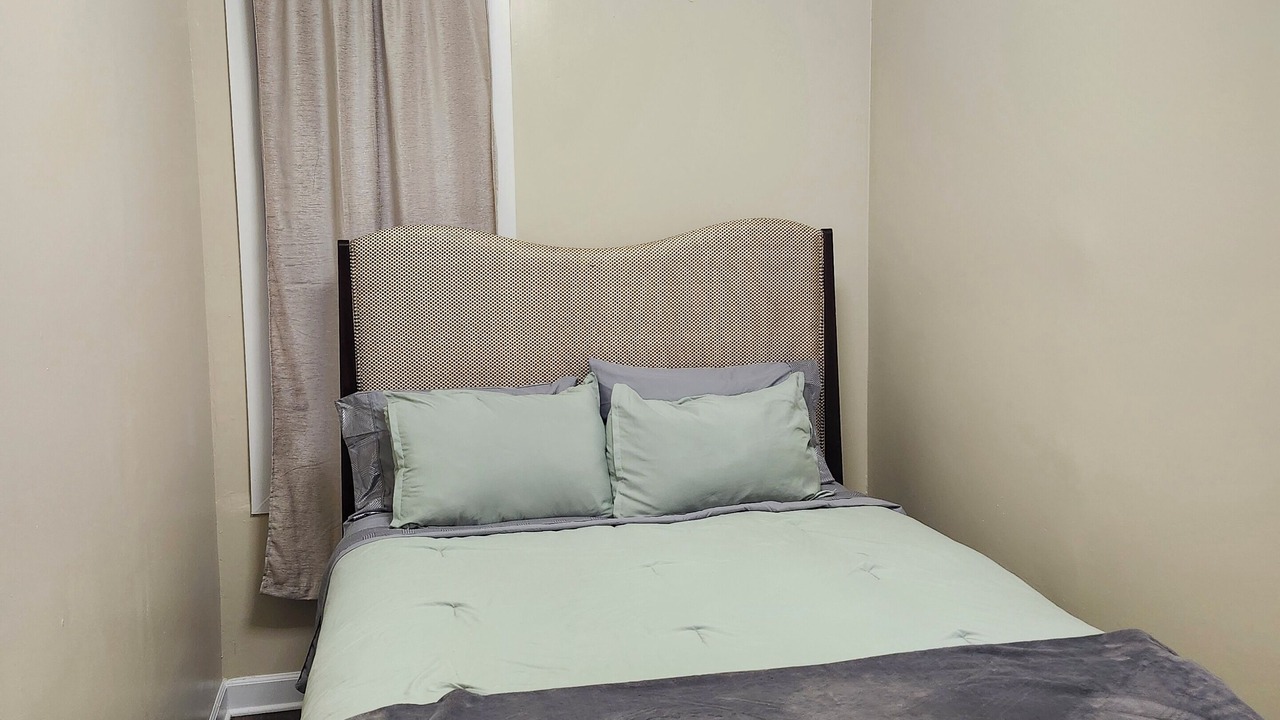 Photo of Bedroom in Greater Grand Crossing