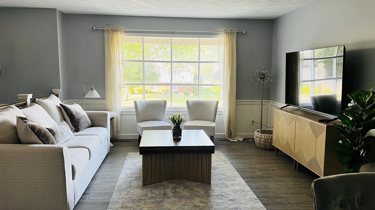 Photo of Livingroom in Bloomington