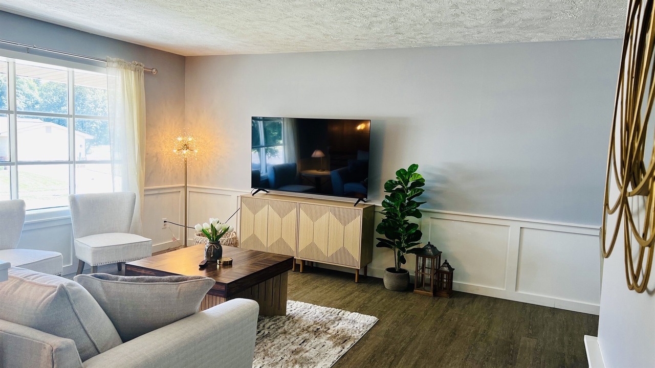 Photo of Livingroom in Bloomington