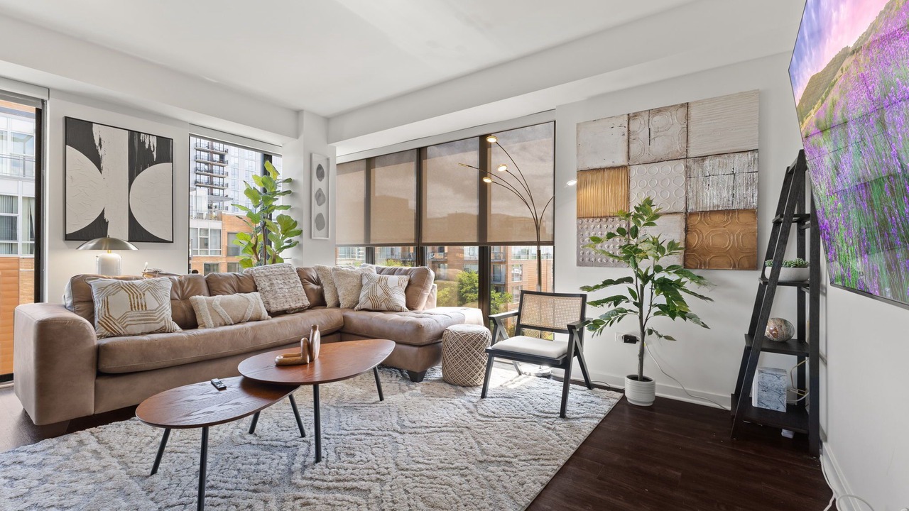 Photo of Livingroom in Evanston