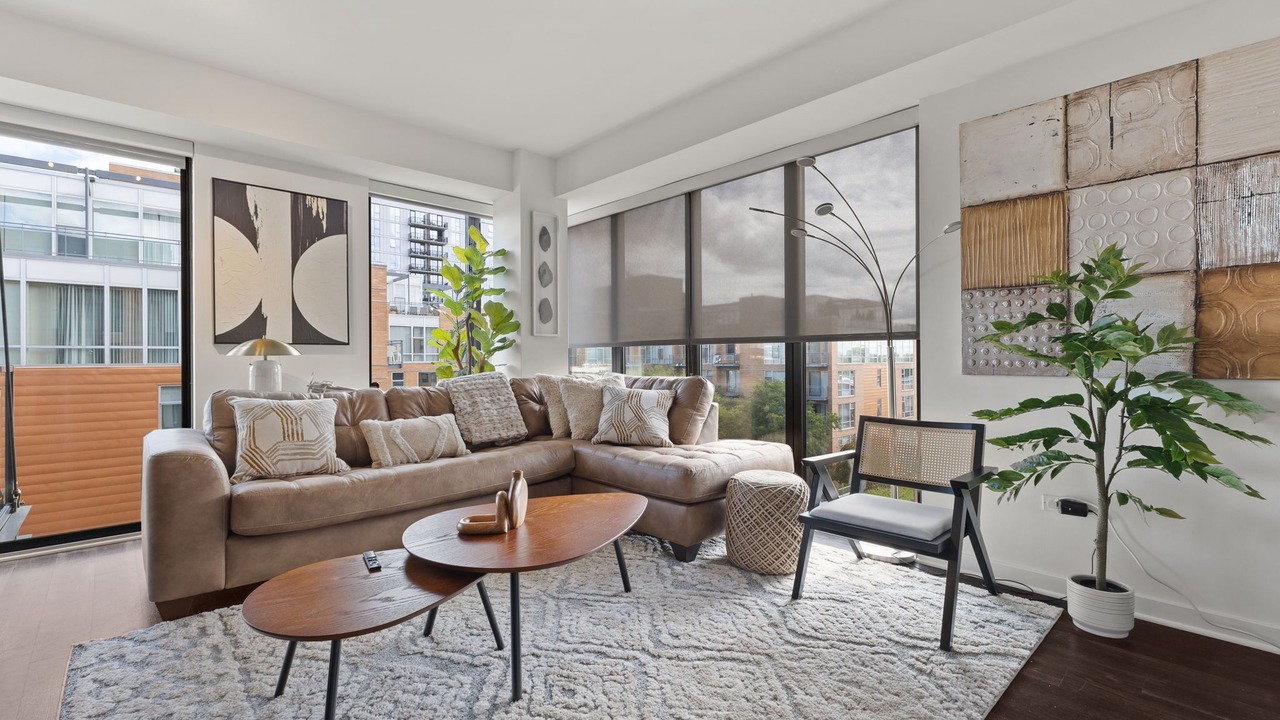 Photo of Livingroom in Evanston