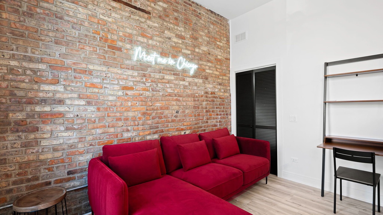 Photo of Livingroom in Tri-Taylor