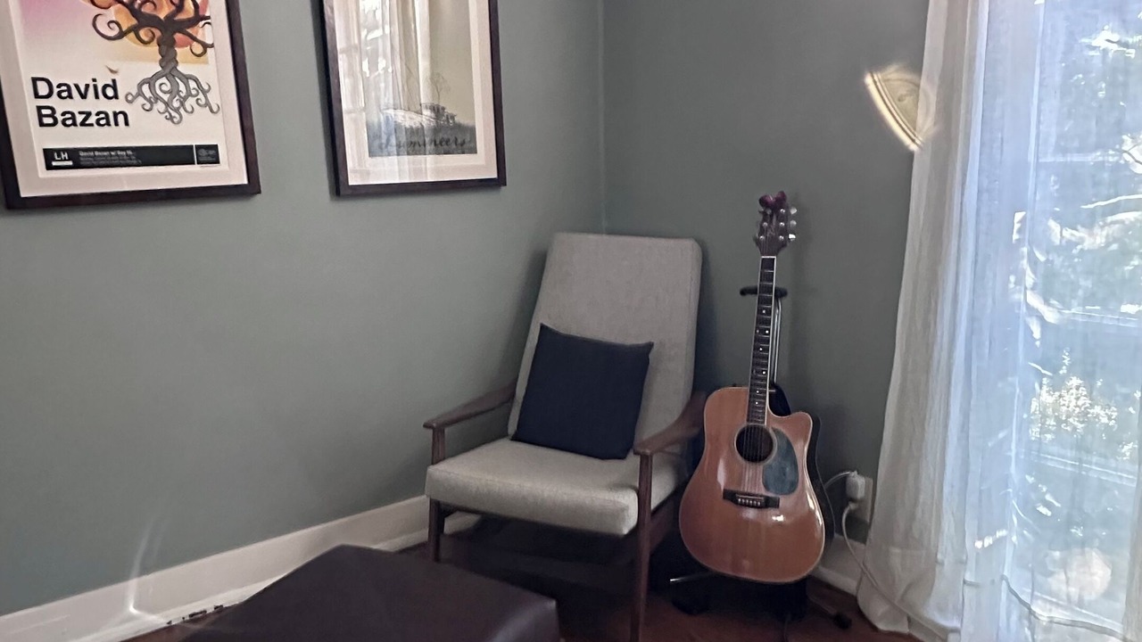 Photo of Bedroom in Glen Ellyn