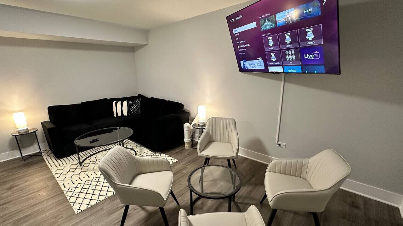 Photo of Livingroom in Heart of Chicago