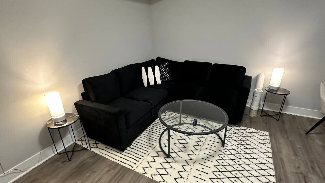 Photo of Livingroom in Heart of Chicago