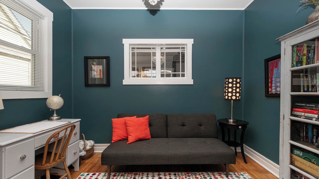 Photo of Livingroom in Andersonville