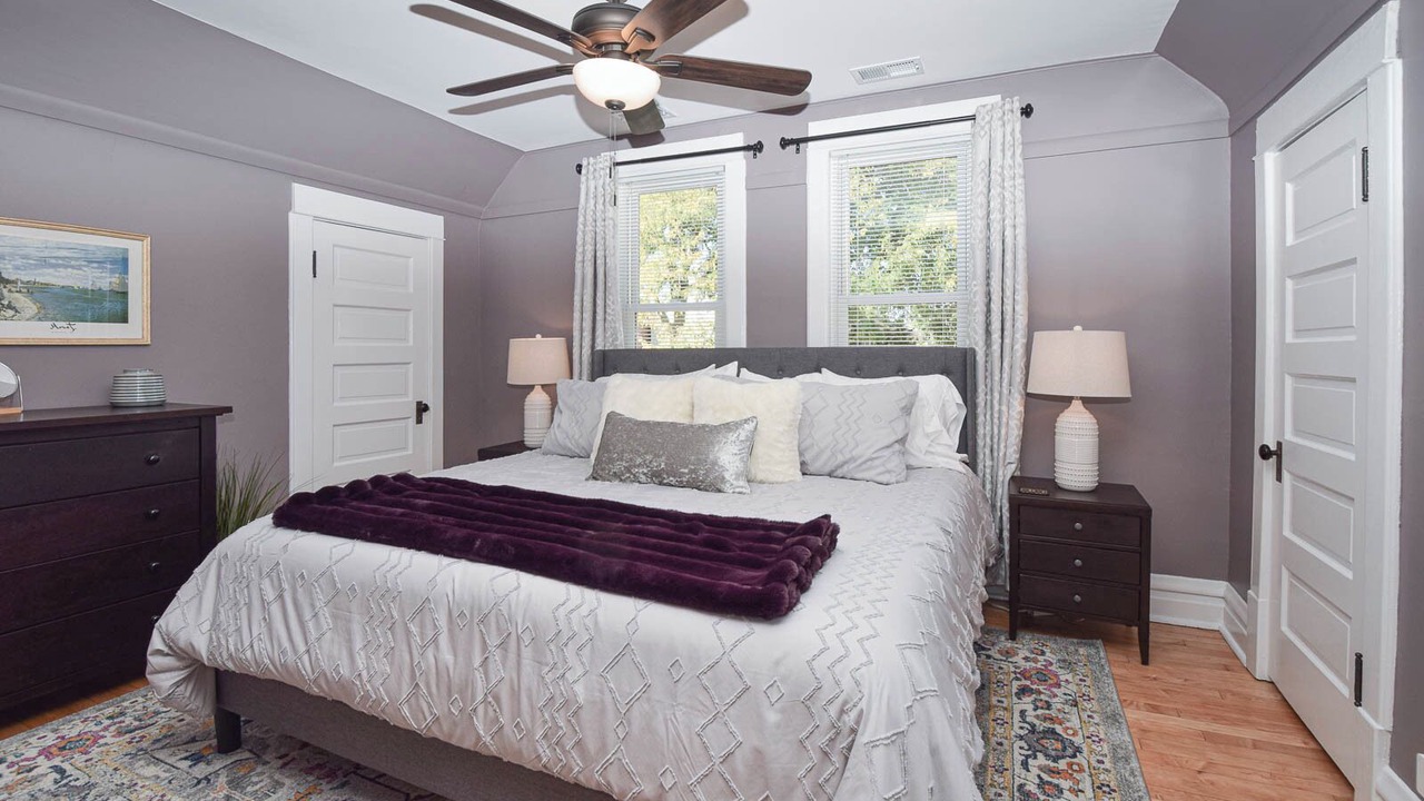 Photo of Bedroom in Andersonville