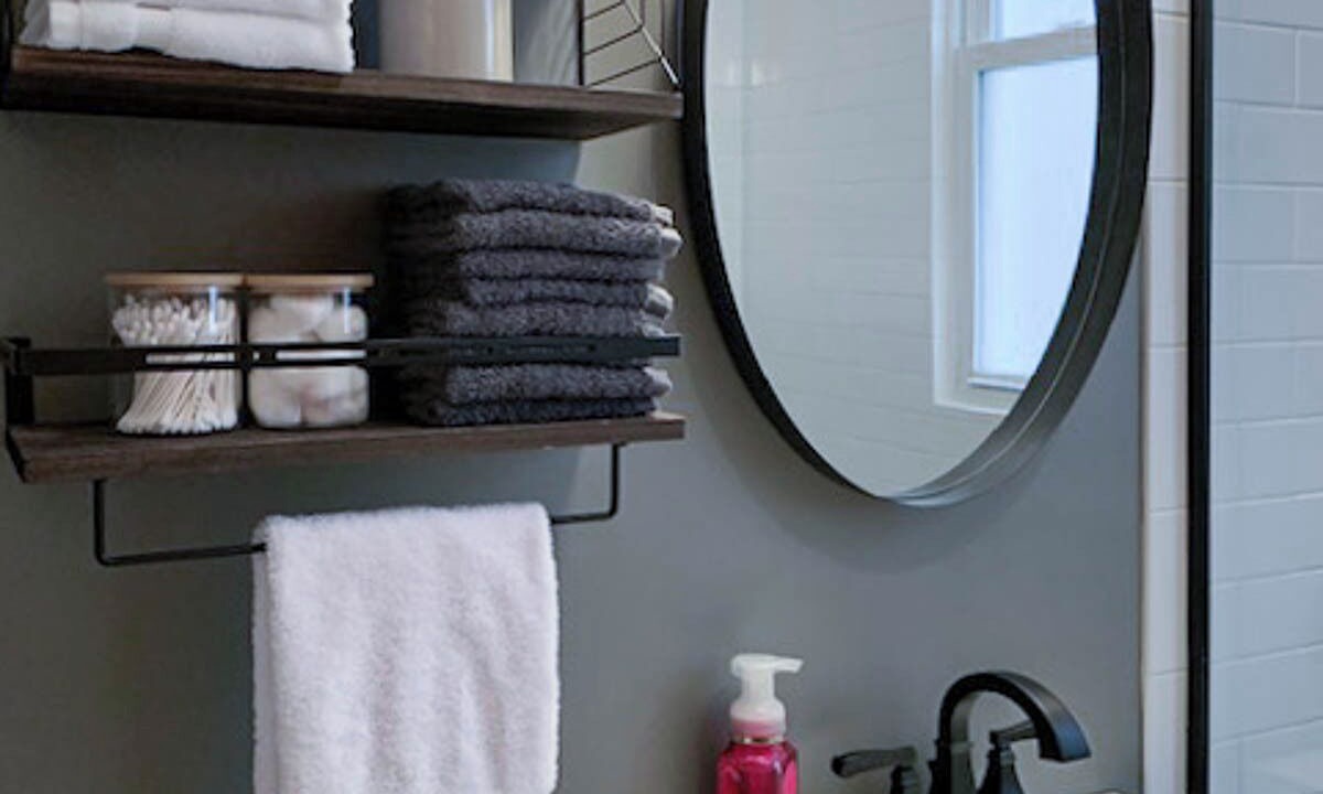 Photo of Bathroom in Andersonville