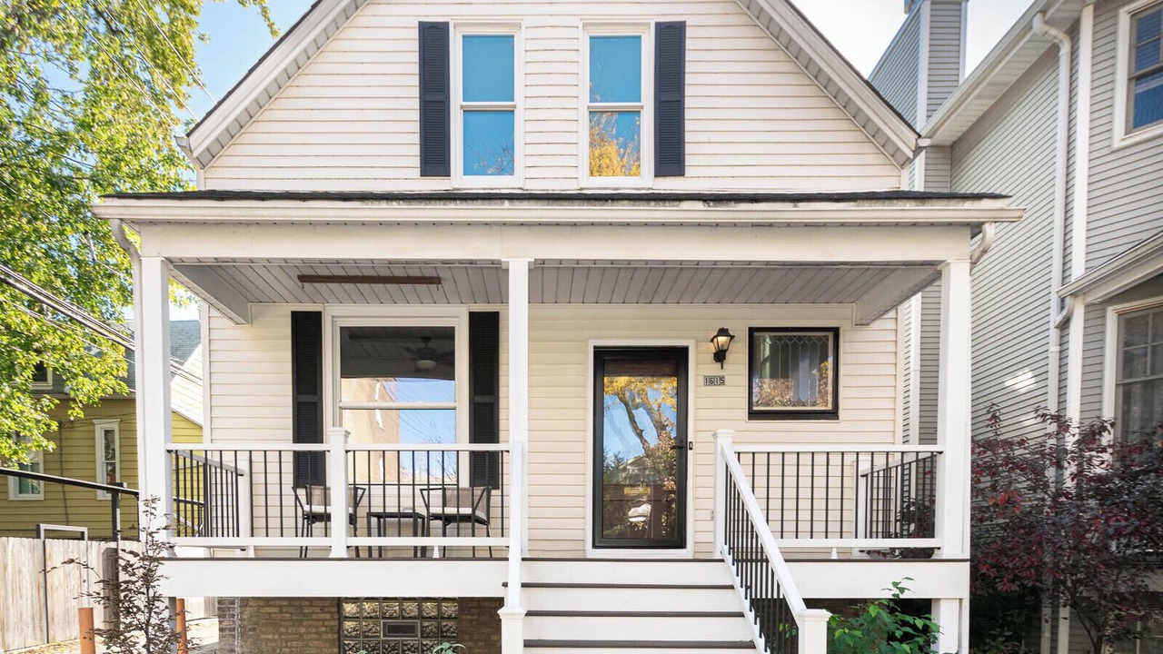 Photo of Outdoor in Andersonville
