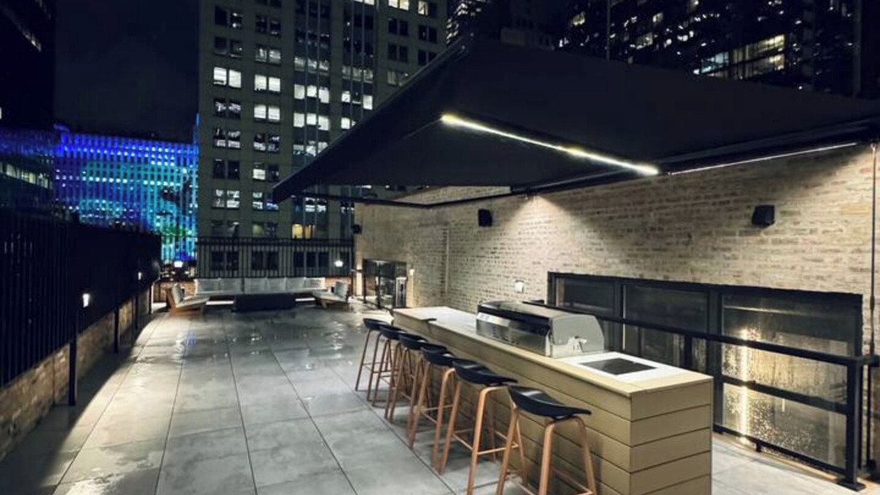 Photo of Patio Balcony in Downtown Chicago