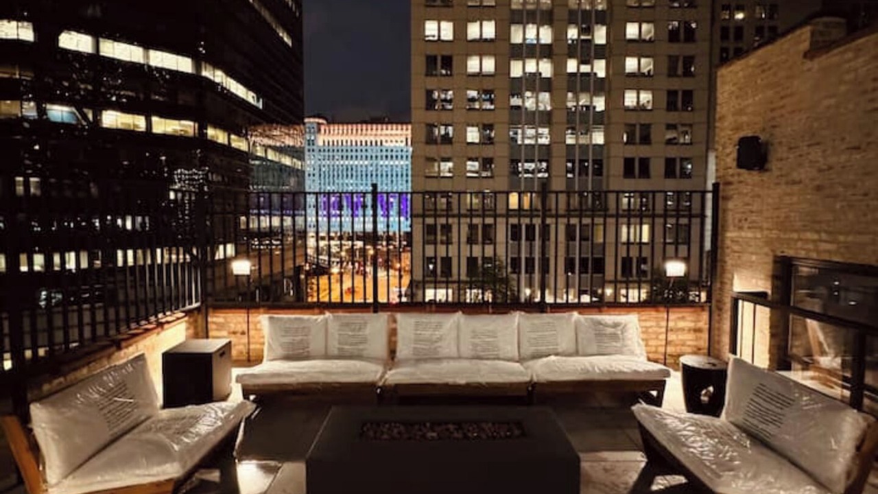 Photo of Outdoor in Downtown Chicago