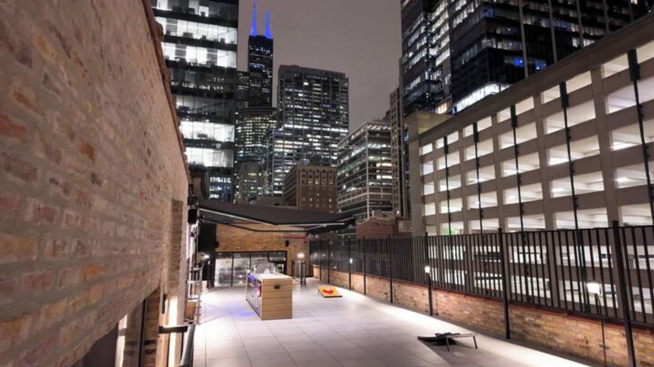 Photo of Outdoor in Downtown Chicago