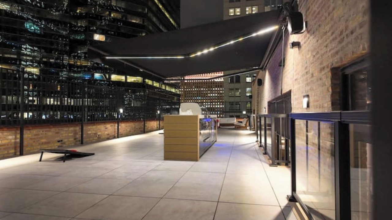 Photo of Outdoor in Downtown Chicago