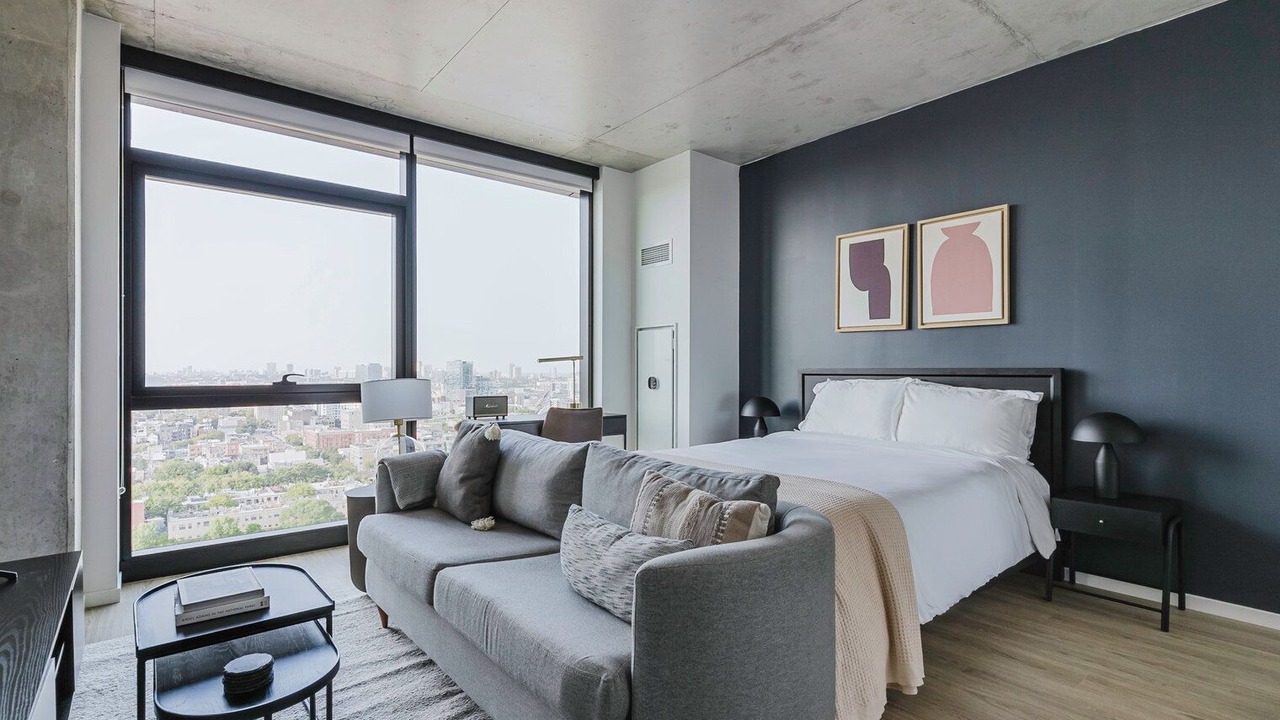 Photo of Bedroom in Near West Side
