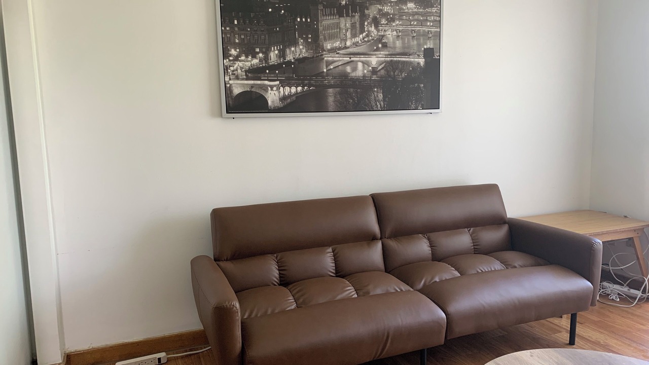 Photo of Livingroom in Champaign