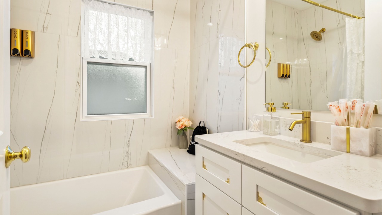 Photo of Bathroom in Glen Ellyn