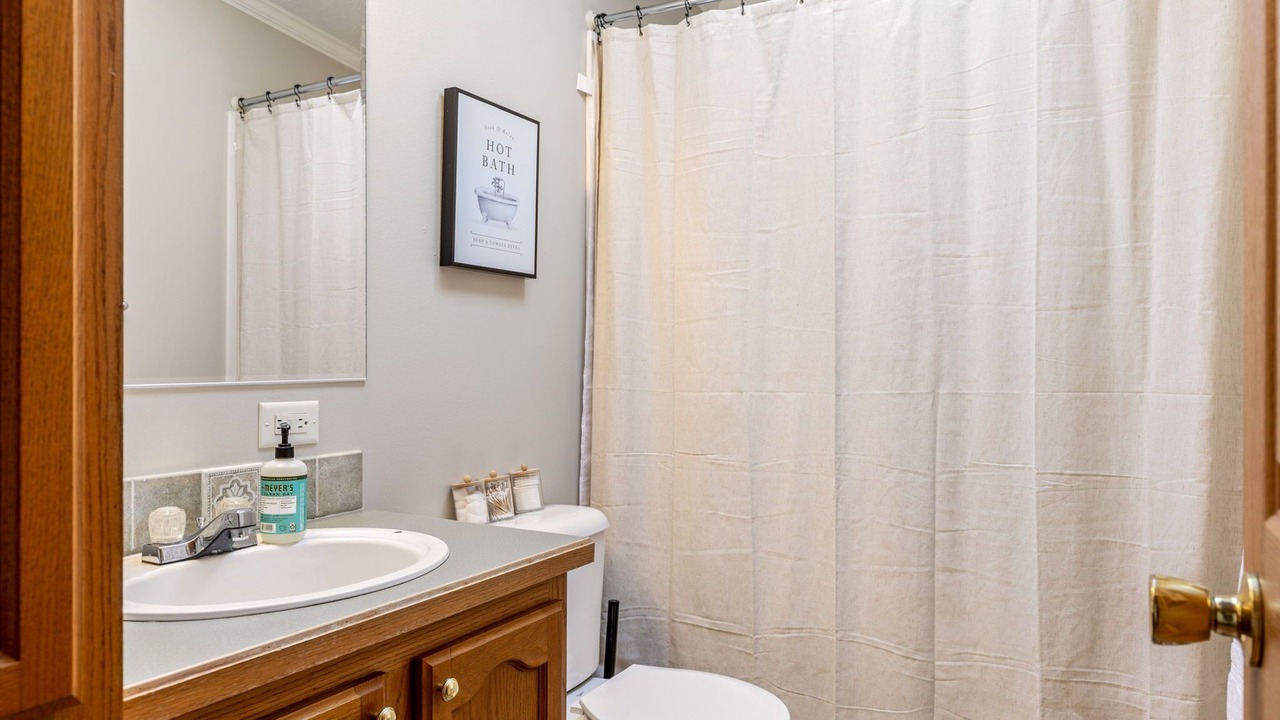 Photo of Bathroom in Plainview
