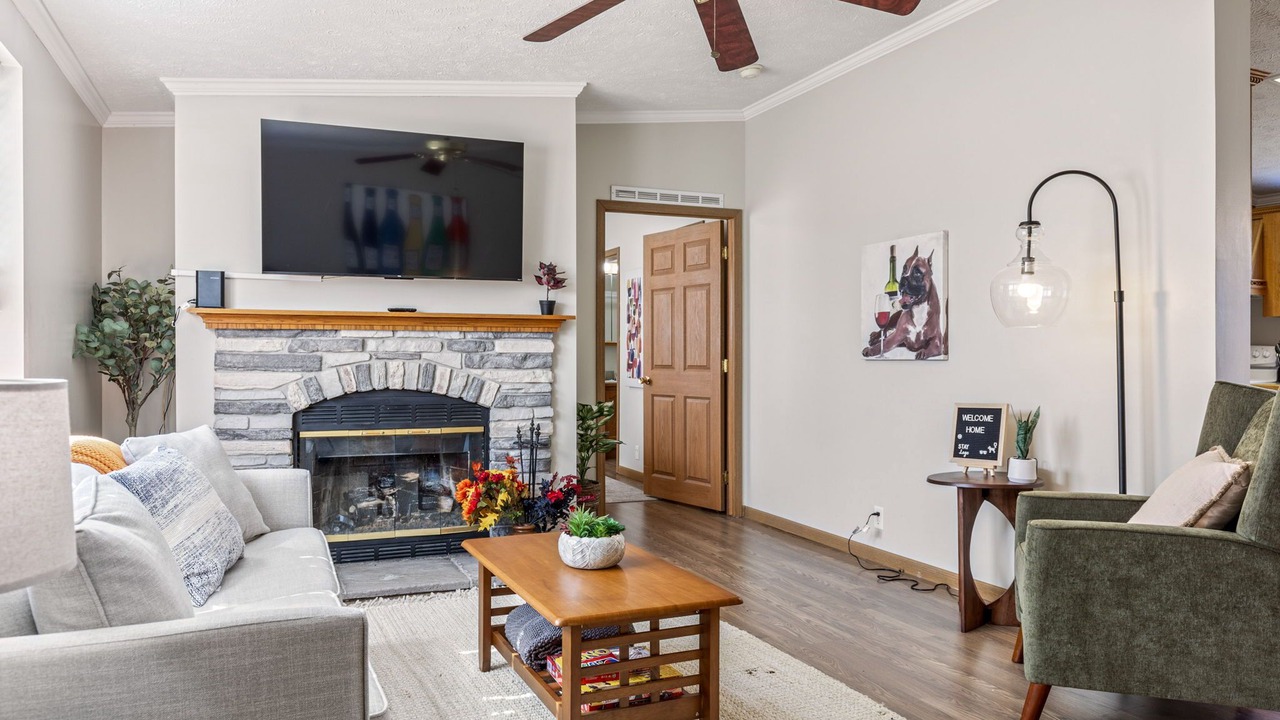 Photo of Livingroom in Plainview
