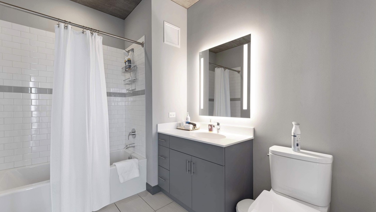 Photo of Bathroom in Near West Side