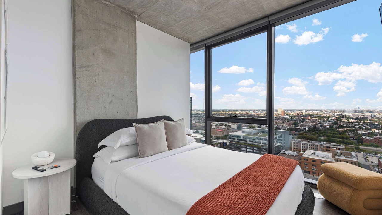 Photo of Bedroom in Near West Side