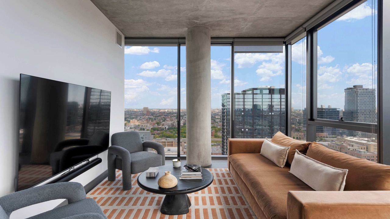 Photo of Livingroom in Near West Side