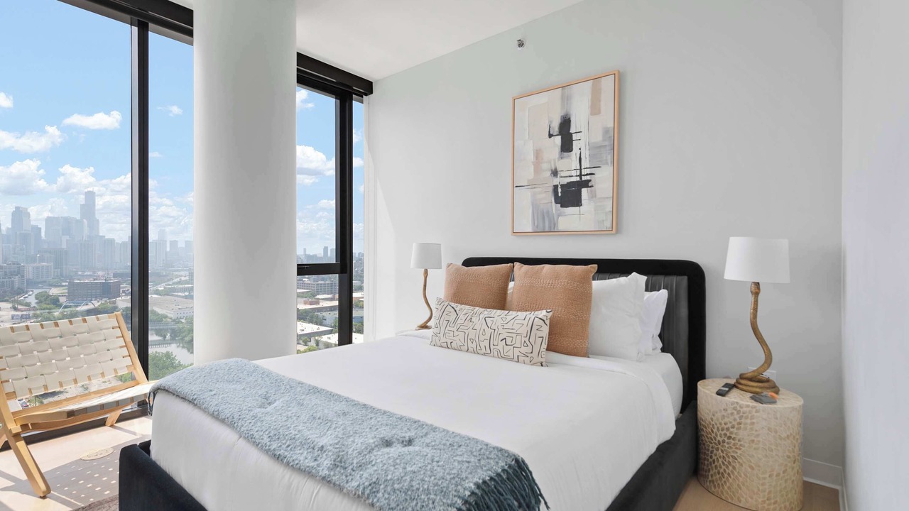 Photo of Bedroom in River North
