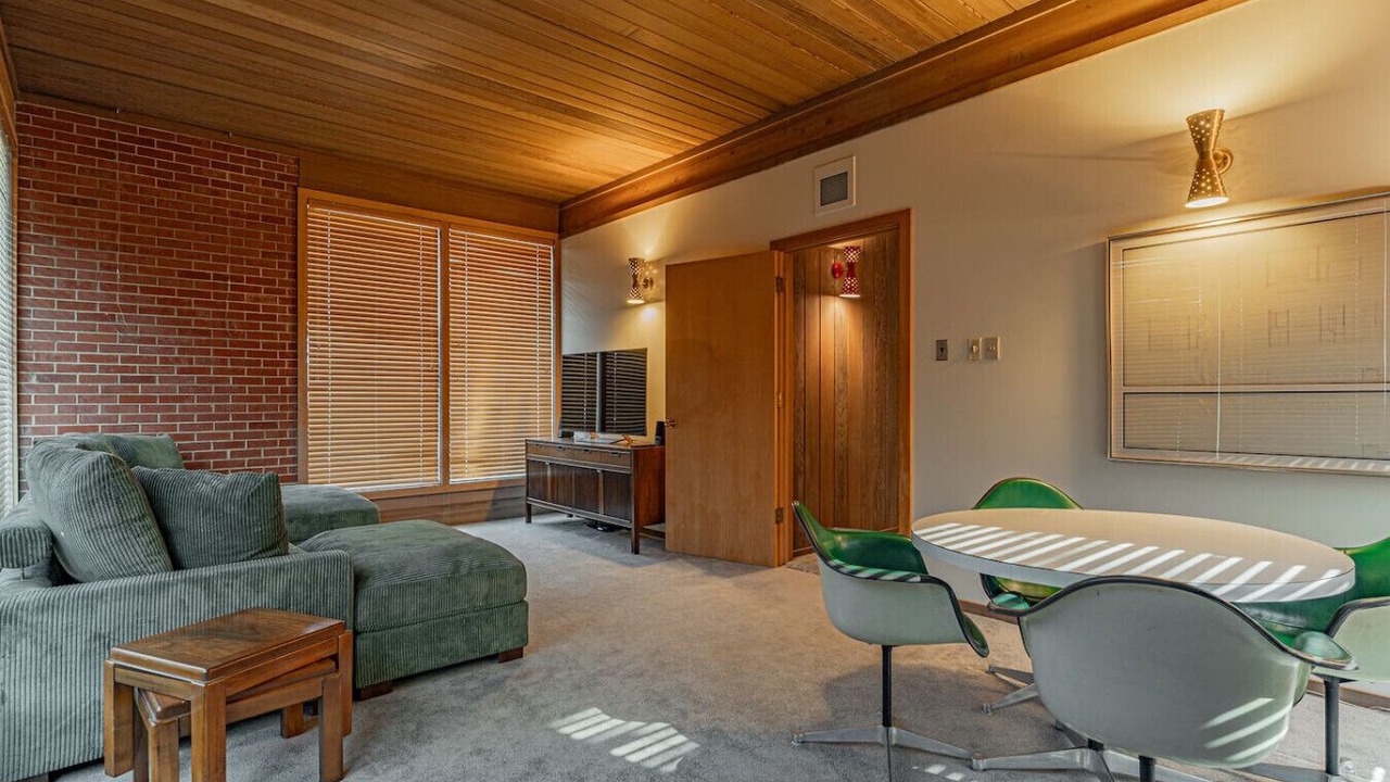 Photo of Livingroom in Lincoln