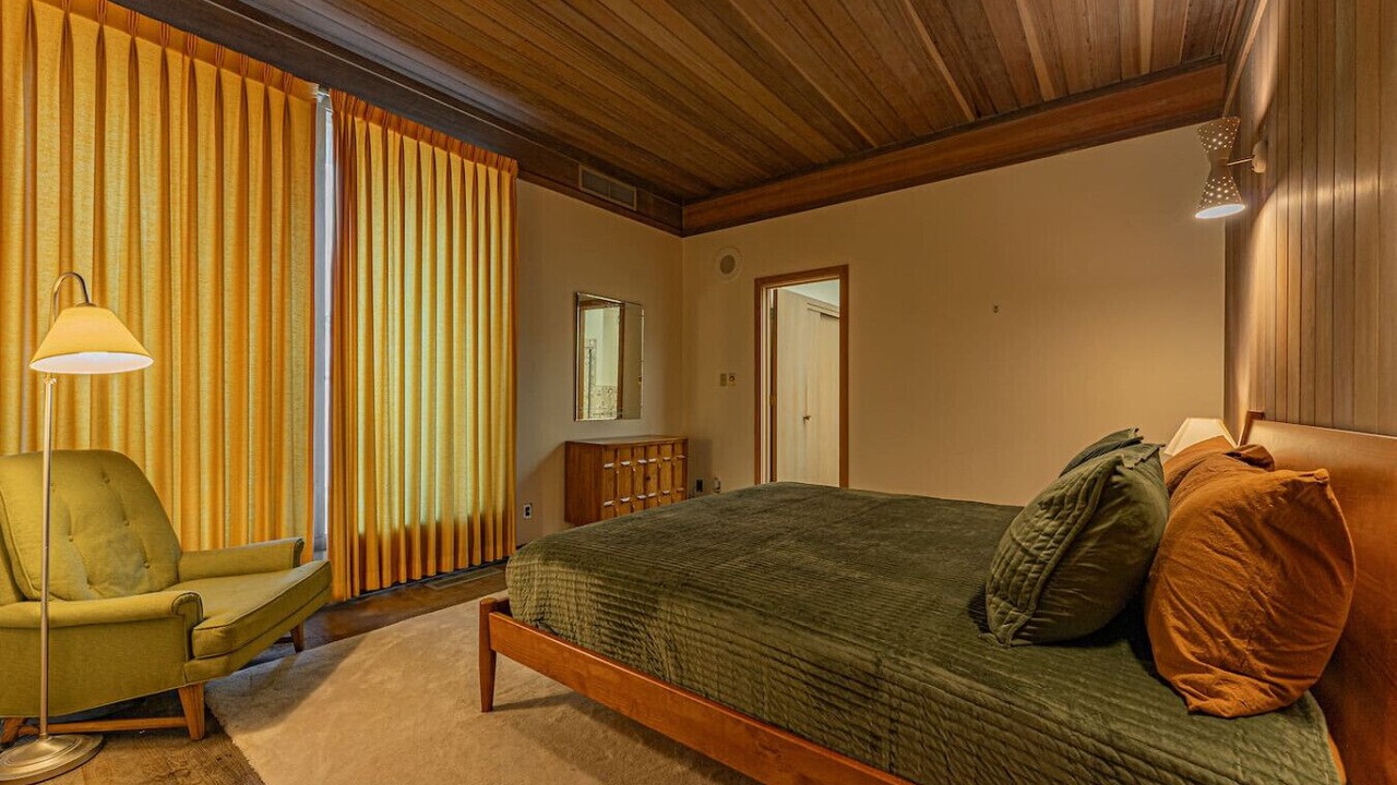 Photo of Bedroom in Lincoln