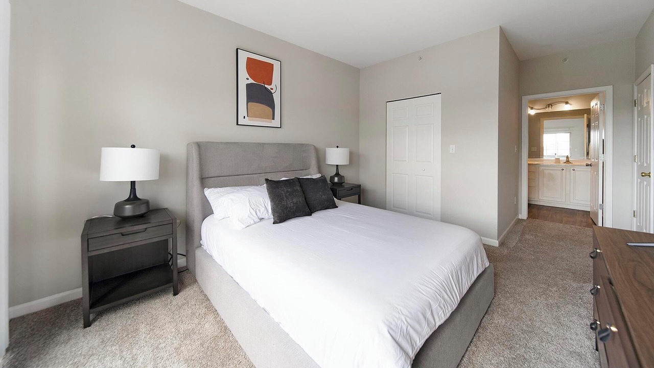 Photo of Bedroom in West Dundee