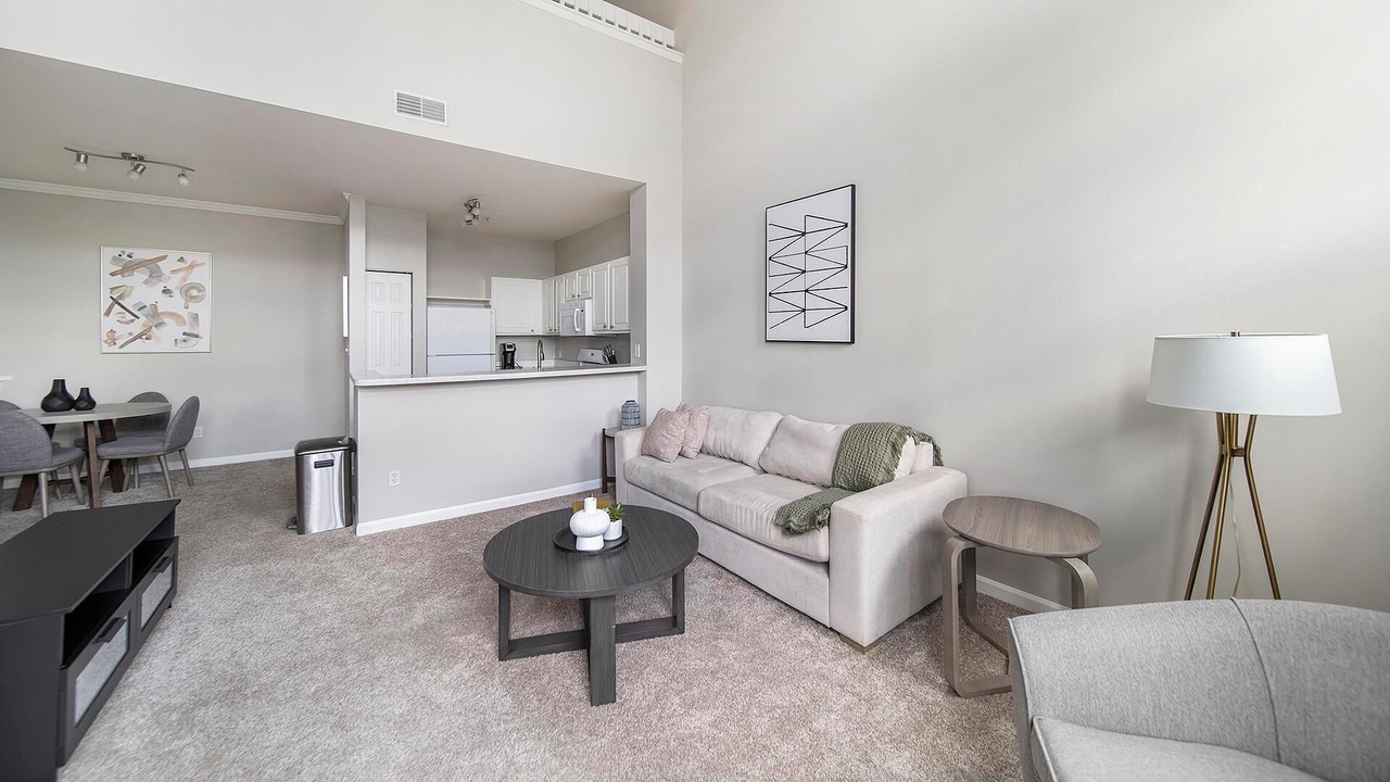 Photo of Livingroom in West Dundee