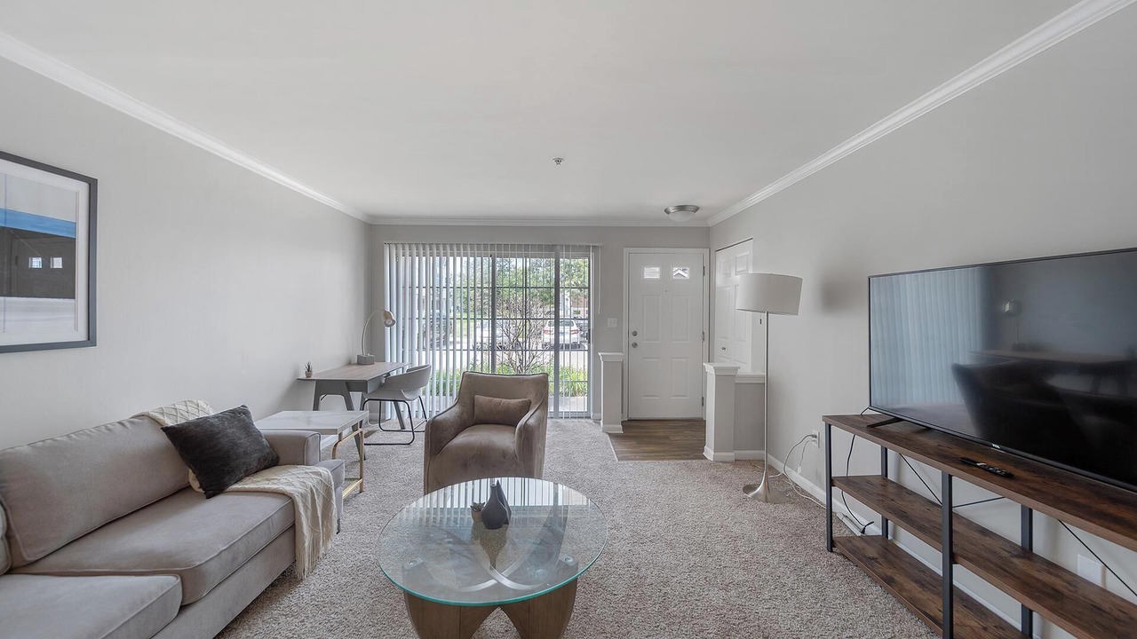 Photo of Livingroom in West Dundee