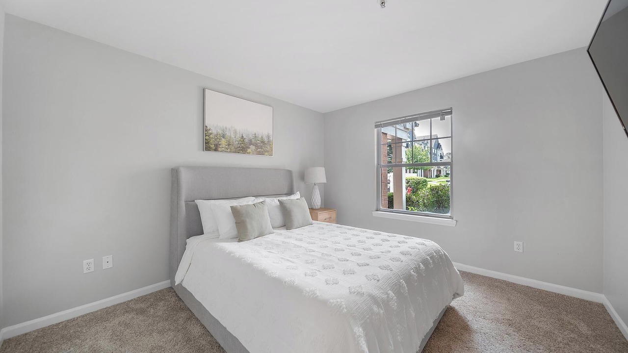 Photo of Bedroom in West Dundee