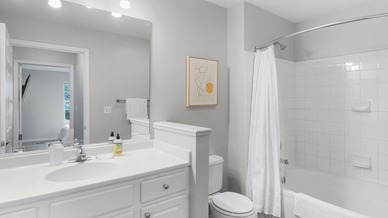 Photo of Bathroom in West Dundee