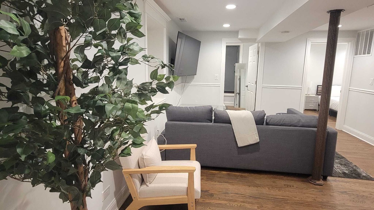 Photo of Livingroom in Pulaski Park