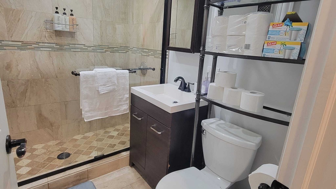 Photo of Bathroom in Pulaski Park